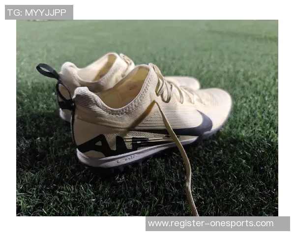 足球装备选购指南及高效训练器材推荐助你提升球技