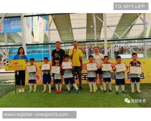 南京足球队转型之路的纪实探索与发展历程分析