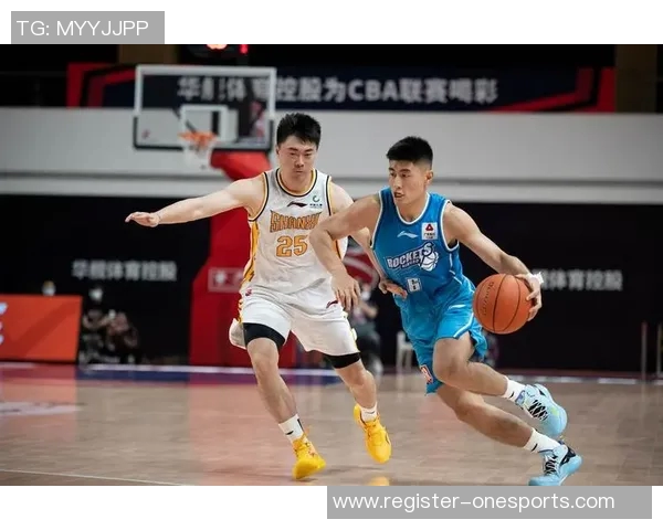 运动数据南京篮球队与广州篮球队赛后战术分析与复盘探讨